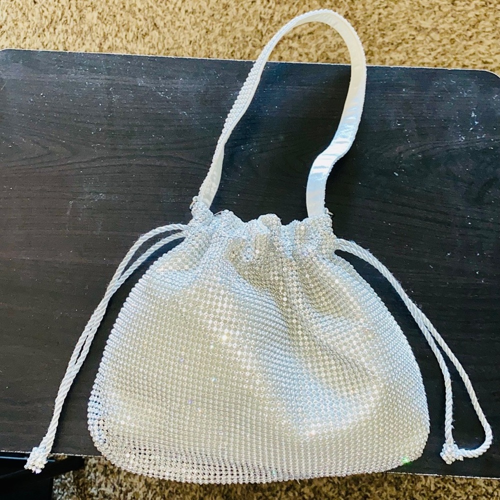 Silver sparkling rhinestone hand purse